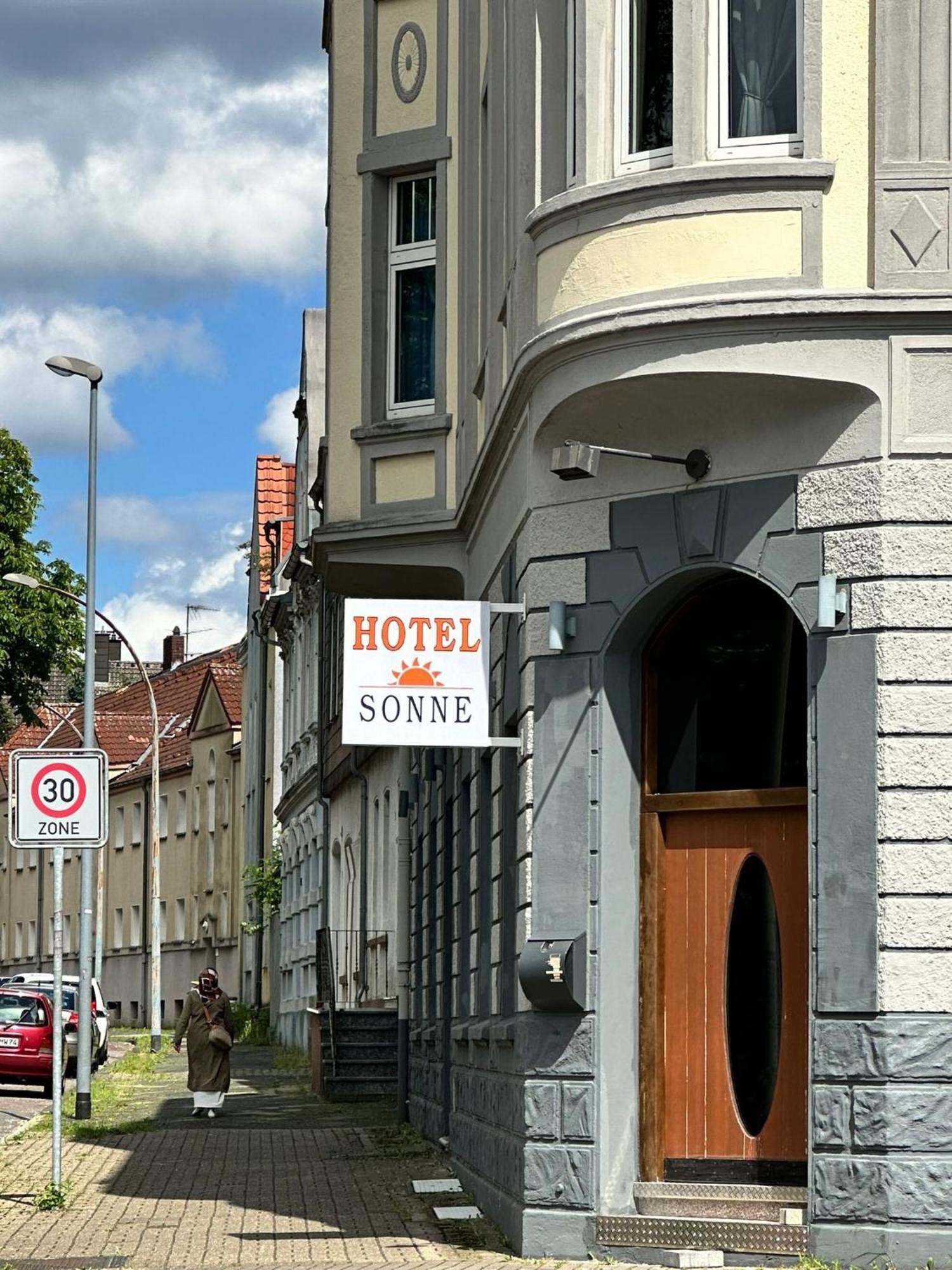 Sonne Hotel Herne Esterno foto
